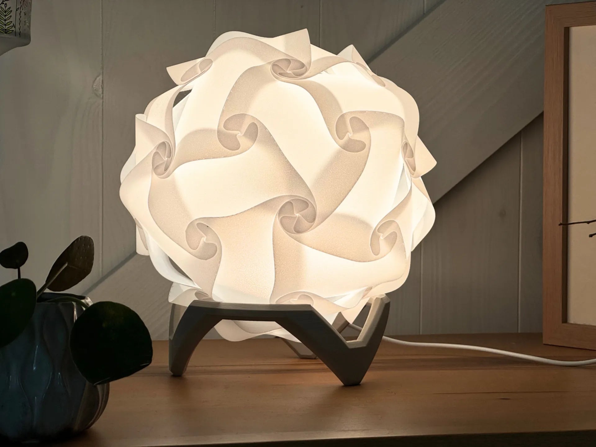 LumixyLab Functional Lamp