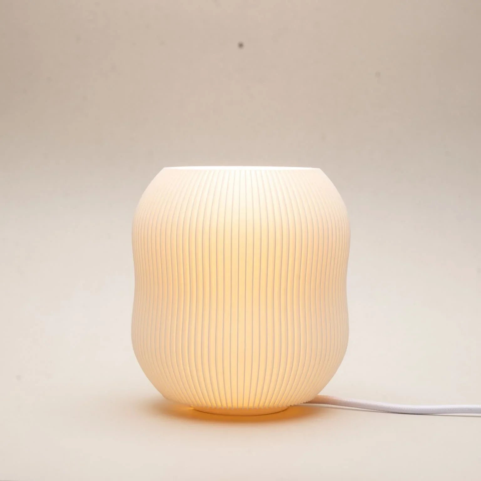 Boluda Round Table Lamp detail