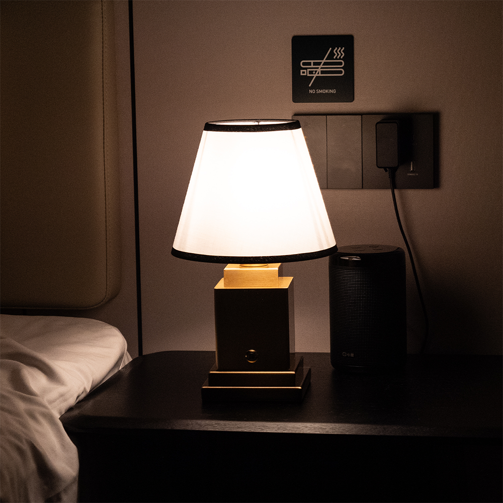Pamu Fabric Table Lamp detail