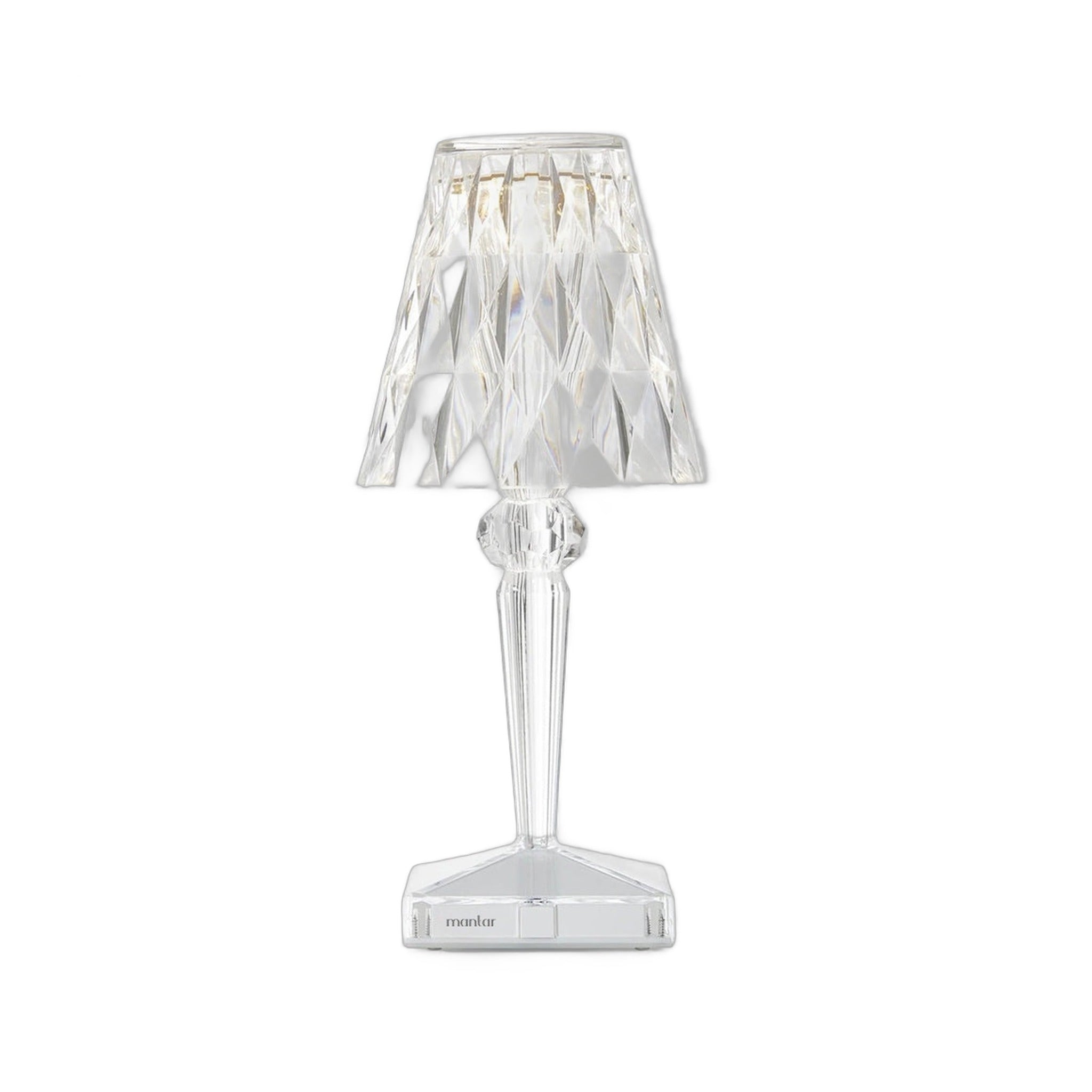 Mantar Crystal white background